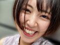 加賀美さらちゃんとリモバイ散歩！街中で絶頂恥○プレイ