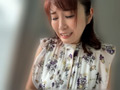 坂下真希ちゃんとリモバイ散歩！街中で絶頂恥○プレイ！