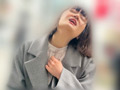 當間みこちゃんとリモバイ散歩！街中で絶頂恥○プレイ！ サンプル画像2