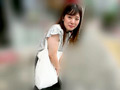 橋野愛流ちゃんとリモバイ散歩！街中で絶頂恥○プレイ！ サンプル画像1