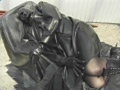 女王様の無機質な愛の形 ラバーフェティシズムの宴