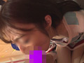 お姉さんにバイブ突っ込みフェラチオさせる（書店○○）