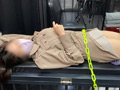 くすぐり部屋にて激よわ美女を下半身くすぐり