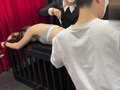ゆいを拘束台にI字に拘束してくすぐり責め