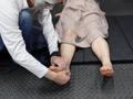 清楚な黒髪くすぐり処女ひなの足裏くすぐり サンプル画像2