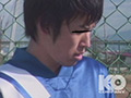 野外運動場で爽やかサッカー部員がオナニー発射！！