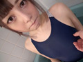 濡れてテカってピッタリ密着 神スク水