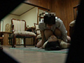 狙われた美人若妻