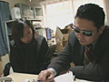 消費者金融の男に身体で支払いを求められた女たち