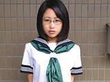大人しい地味子に中出し12