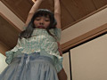 貧乳×パイパンの幸薄美少女の身体をねっとり淫行中出し