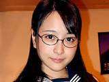 ムチムチ巨乳メガネっ娘 宇佐木もも