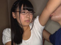 ムチムチパイパンメガネっ娘 密室変態デート さとう愛理
