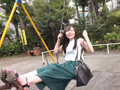 小動物系の激カワAV女優とイチャラブデート出発！