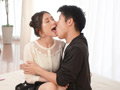 恋人がいない初対面の男女が密室で挑むベロキスゲーム