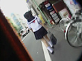女子○生背後から精子ぶっかけ尾行