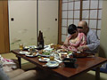 温泉街の人妻コンパニオン 宴会乱痴気騒ぎ○撮4