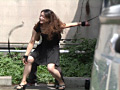 街中突然くすぐり