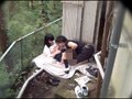 女子○生の公衆便所や野外でヌイてくれる