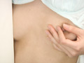 乳首触るクセが止められないのが悩み！私の乳首オナニー