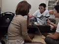 ママ妻淫乱ナンパ ハメをはずしド淫乱に豹変・○撮！