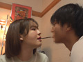 終電を逃した巨乳妻を男友達の部屋へとご招待！！