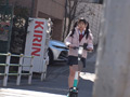 電動キックボードで帰宅する小生意気な巨乳女先輩
