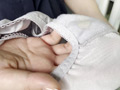 街角で声をかけてパンツの染みを見せてもらう りか