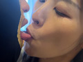 M男が街中で女性に声をかけてキスさせてもらう あい