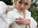 M男が街中で女性にワキを舐めさせて貰う はるの