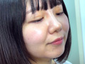 みゆりちゃんがM男に濃厚キス
