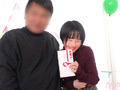 壁穴から顔を出したまま身体にイタズラ！まや サンプル画像10