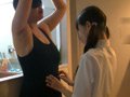 現役SM女王様VSガリガリ貧乳モデル