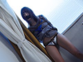 ロープで縛られ苦しみ悶える女（黒崎さく）
