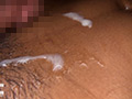 ダンサーのマイクが鍛え上げられた筋肉をふるわせ発射！