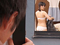 向かいの家の窓から制服着替え中の女の子を偶然目撃