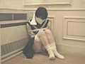 別荘地誘拐 脱がされたセーラー服