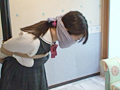 制服で縄抜け！2