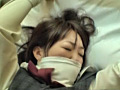 女生徒を縛っていたずら