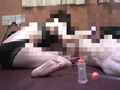 黒下着美女に金蹴り、手コキされました…！