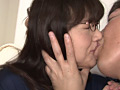 人妻中出し2 メガネ美熟女奥さんのエロ過ぎるセックス
