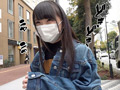 セックスへの好奇心が抑えられないおませな18歳美少女