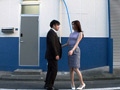 スーツでお出迎え！セクハラソープの素敵な奥様