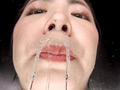 美鼻美女の多量粘度鼻水