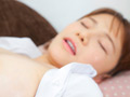 カメラ目線でチクニーする女子を堪能するビデオ