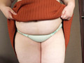 関西で暮らす超逸材と噂の豊満爆乳素人娘