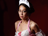 裸になるより恥ずかしい・・ 中年女のコスプレ姿