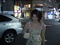 ドアが開いたら○制露出！街角アクメ仮設トイレ