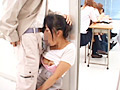 痴○される生徒を自分の体を身代わりにして守る女教師