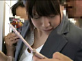 満員電車で痴○されガニ股でイキ続ける痙攣女5